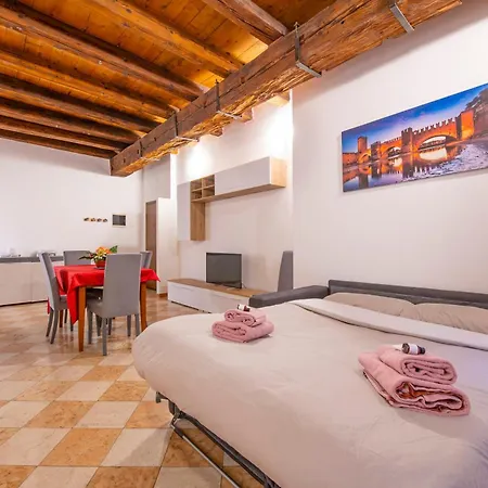 Palace Mazzini Center * Verona