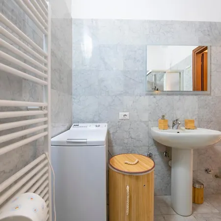 Palace Mazzini Center Apartment Verona