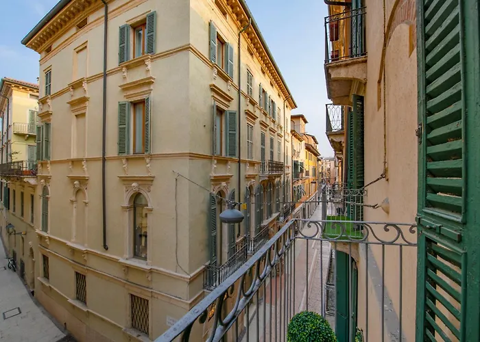 Palace Mazzini Center Apartamento Verona